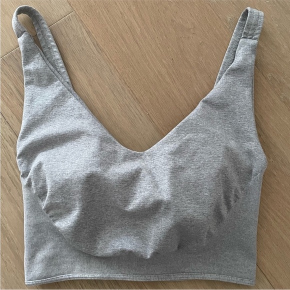 Free People FP Movement Women's Gray Sports Bra Twist Keyhole Back Size M/L - Picture 2 of 4